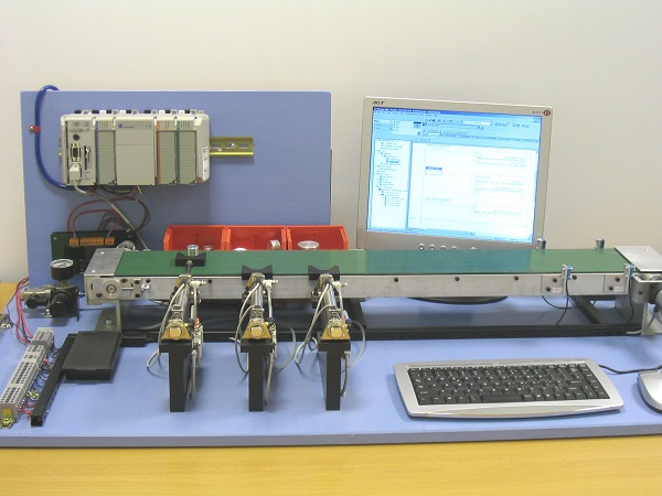 Bộ thí nghiệm phân loại sản phẩm tự động sử dụng PLC