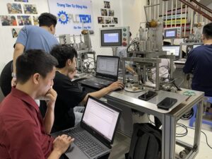 dao tao lap trinh plc tai hanoi