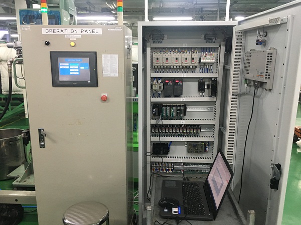 Chế tạo tủ điều khiển sử dụng lập trình PLC