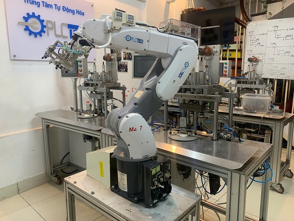 Đào Tạo Lập Trình Robot